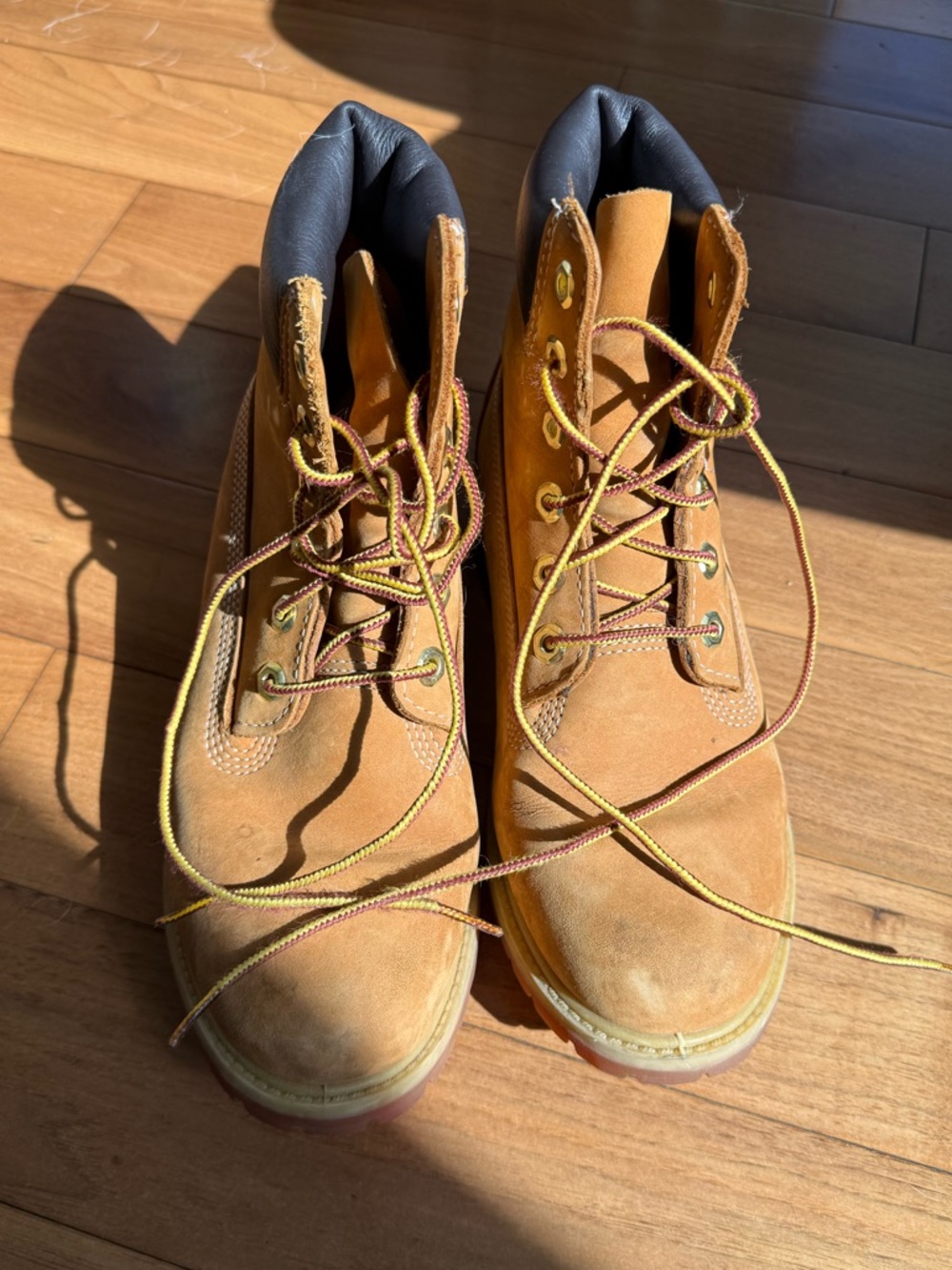 [SOLD] Timberland Wheat and Black Lace-Up Work Boots